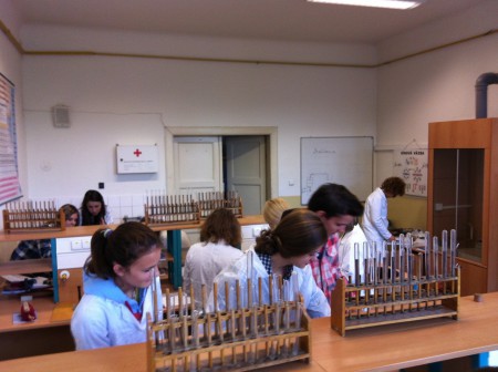 Laboratórne čcičenie v kvinte